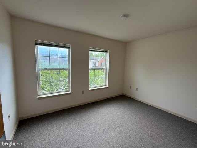 99 Hot Point Ave - Photo 7 of 14