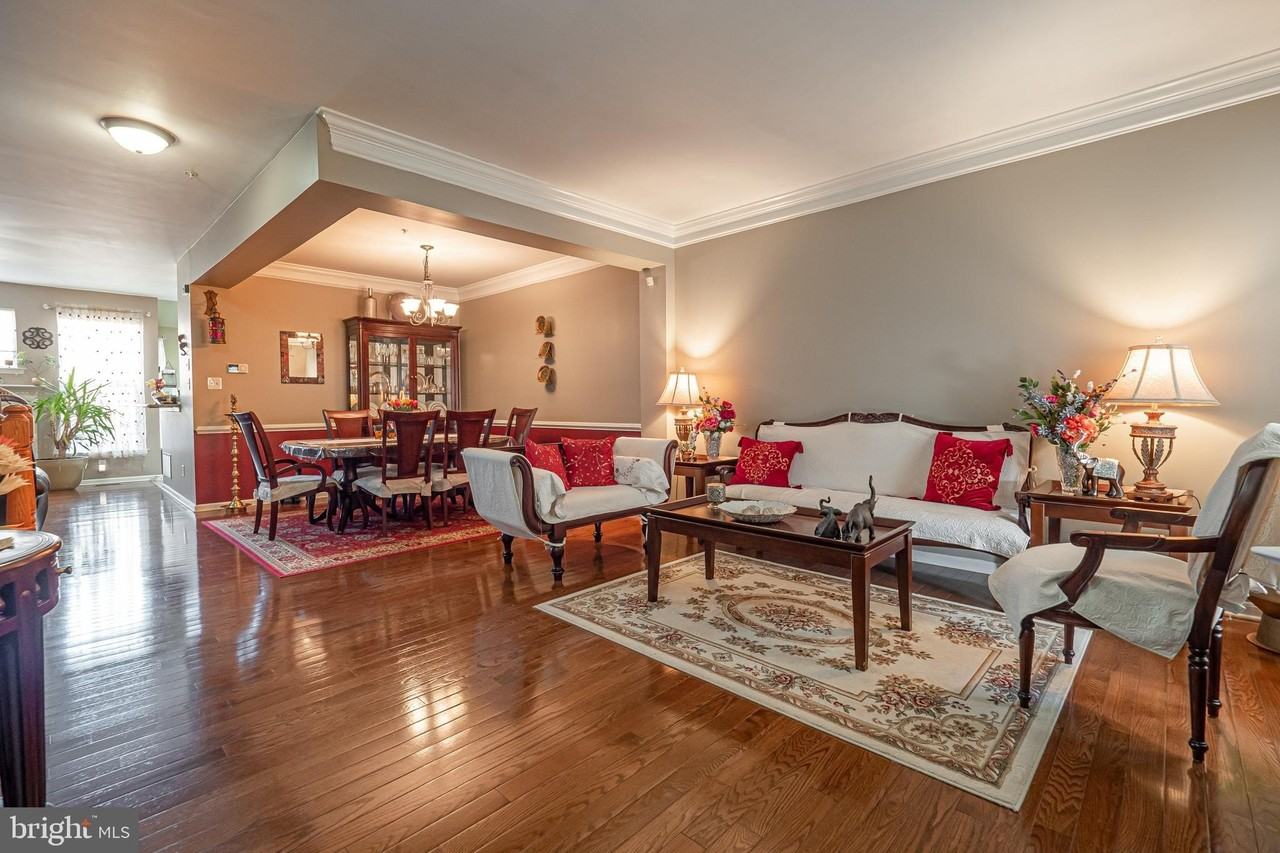 227 Birchwood Dr - Photo 4 of 19