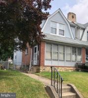 featured image of 726 E 18th St