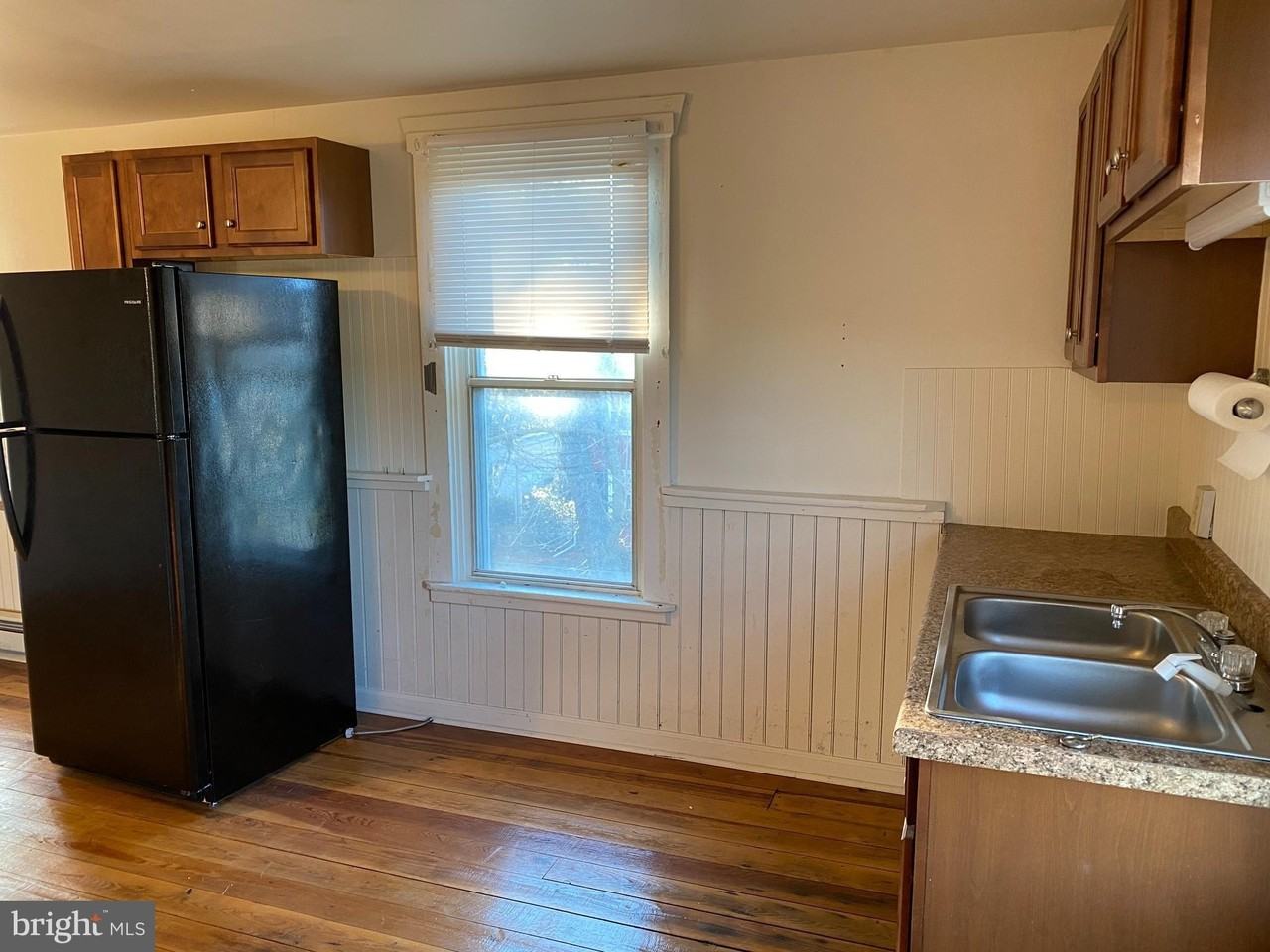 29 E Main St #4 - Photo 2 of 11