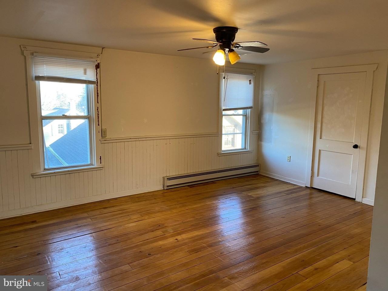 29 E Main St #4 - Photo 5 of 11