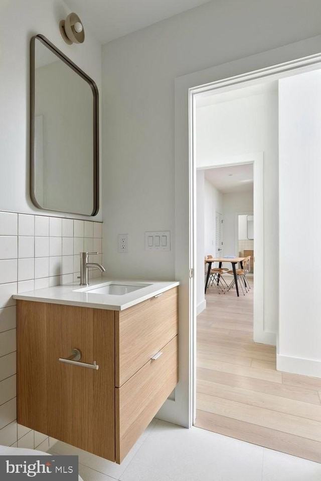 2406 Frankford Ave #12 - Photo 5 of 24