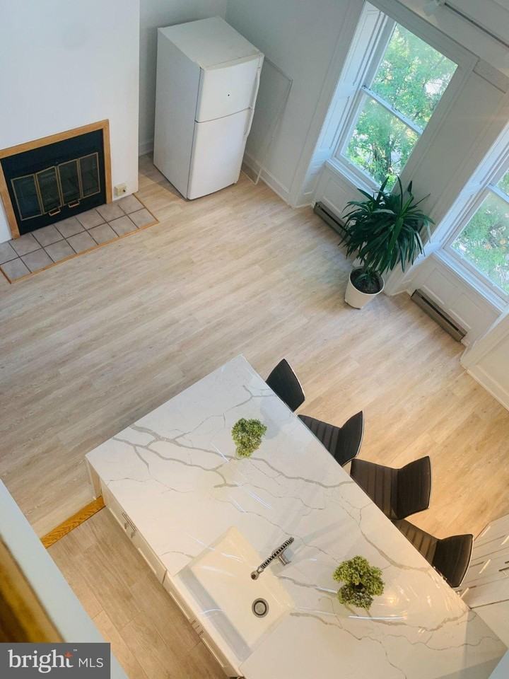 2024 Spring Garden St #3 - Photo 6 of 20