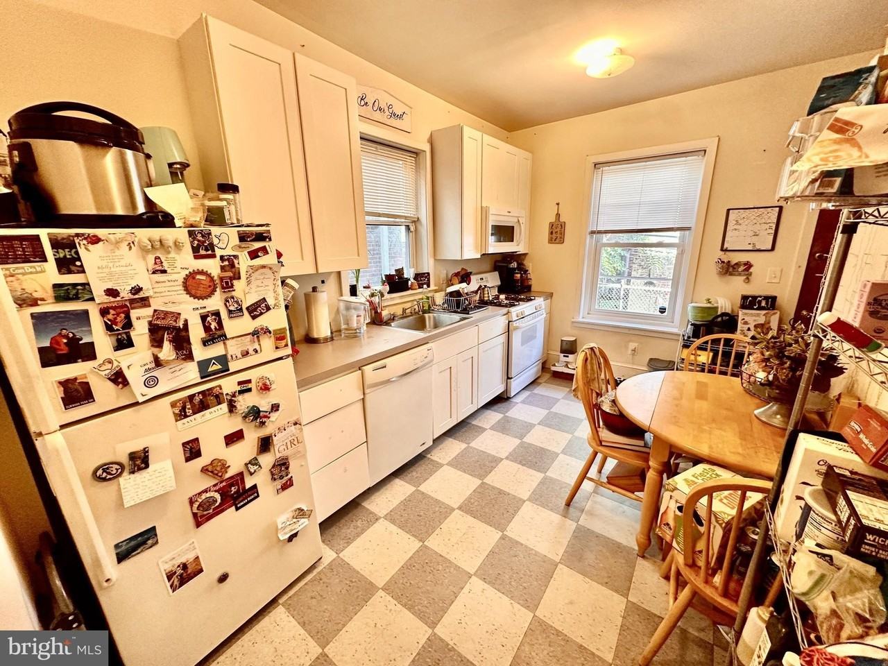 446 W Earlham Ter - Photo 6 of 14