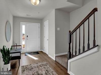 155 Sussex Pl - Photo 4 of 15