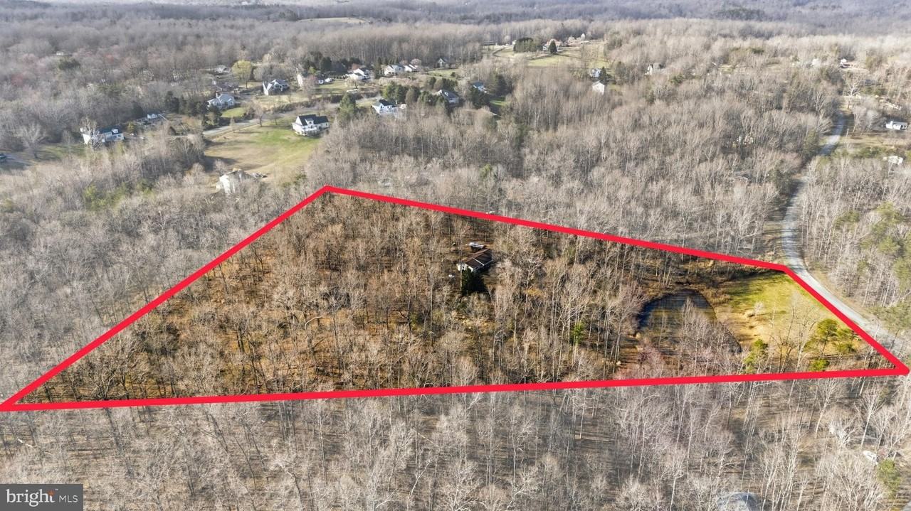 1330 Jason Ln - Photo 4 of 42