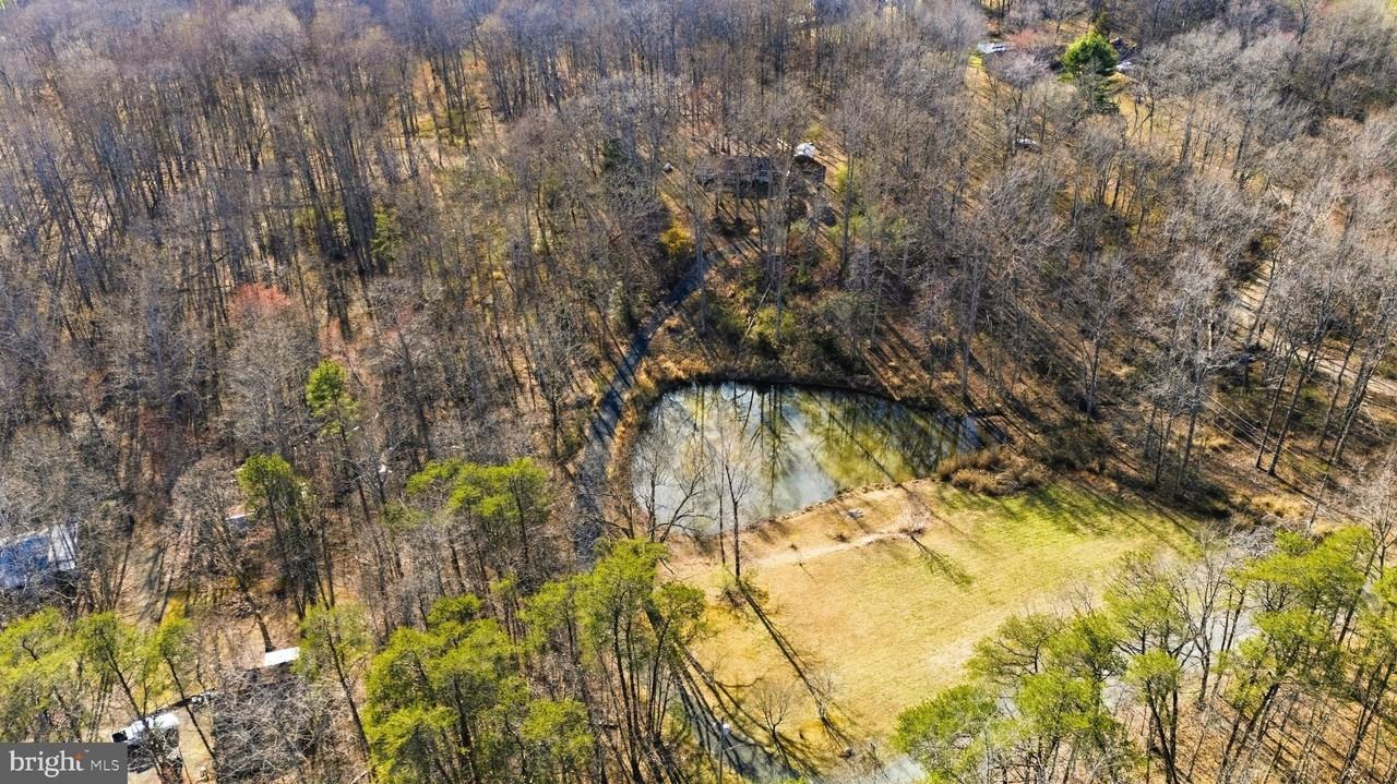 1330 Jason Ln - Photo 5 of 42