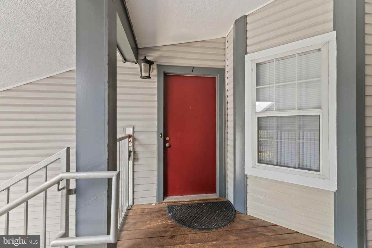 6901 Victoria Dr #I - Photo 4 of 41
