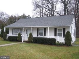 featured image of 2131 Pimmit Dr
