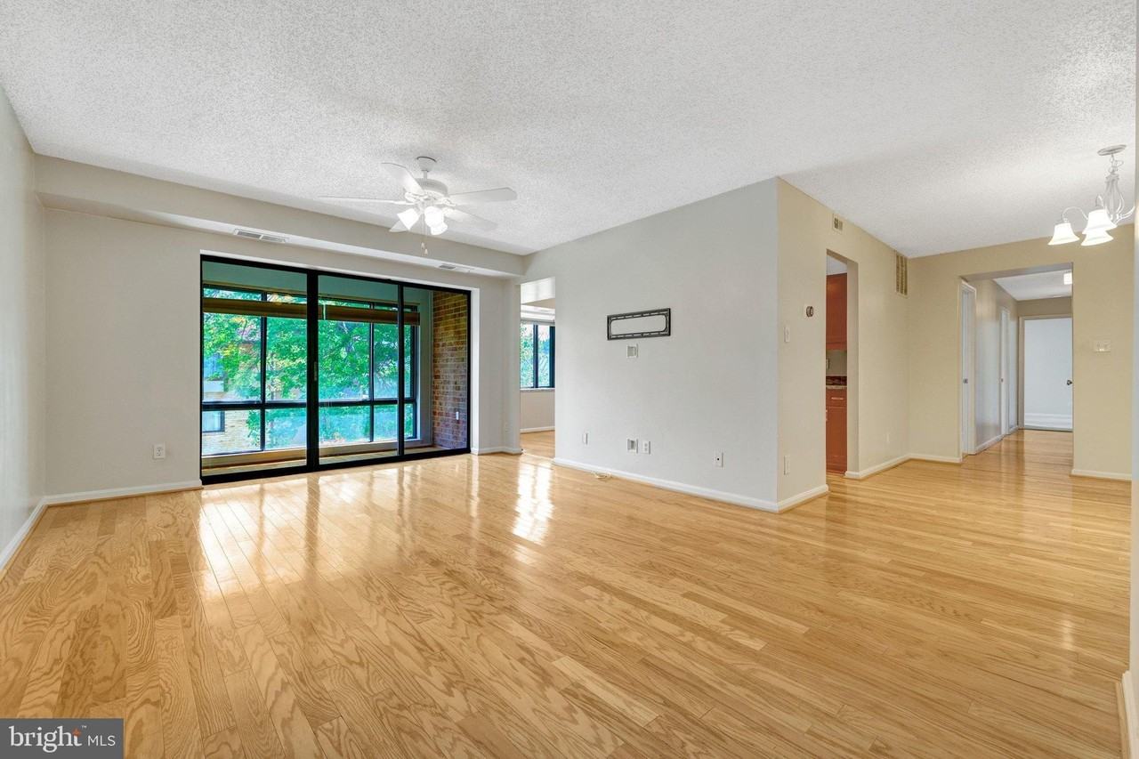10221 Valentino Dr #7423 - Photo 2 of 40