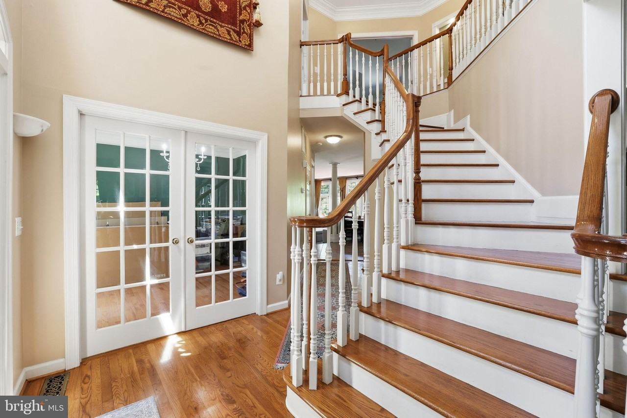 5767 Bush Hill Dr - Photo 5 of 50