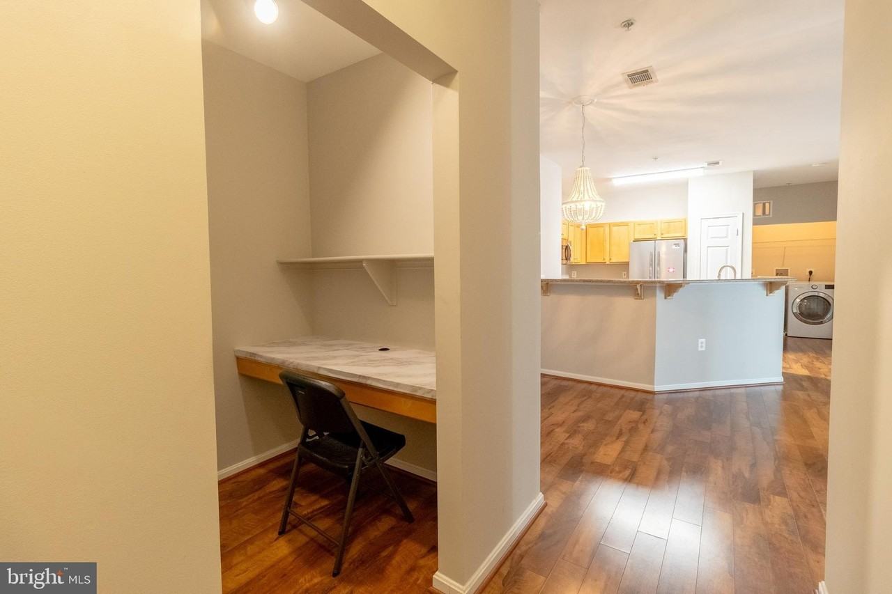 5142 Brittney Elyse Cir Apt J #J - Photo 7 of 21