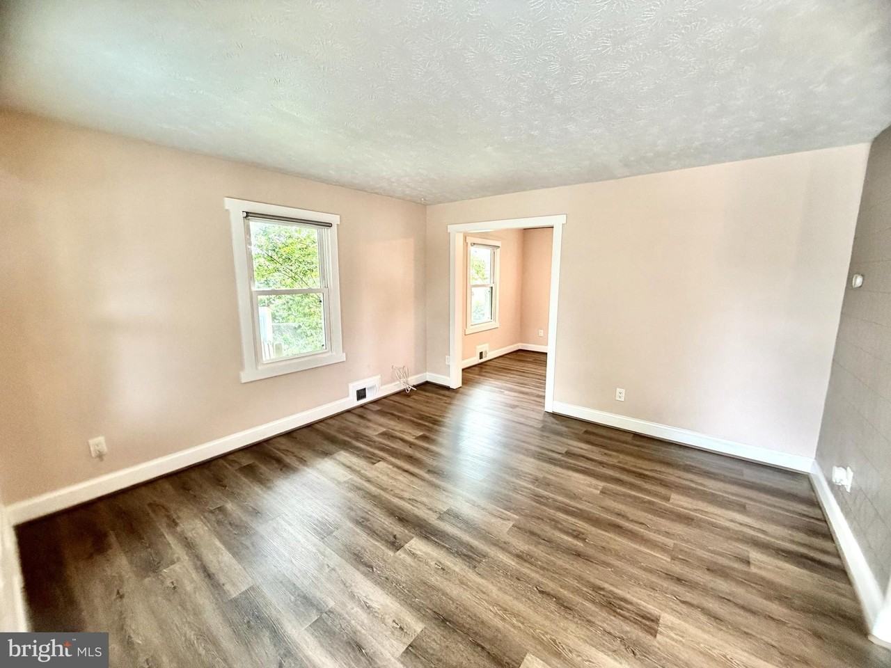6106 N Kings Hwy - Photo 6 of 23