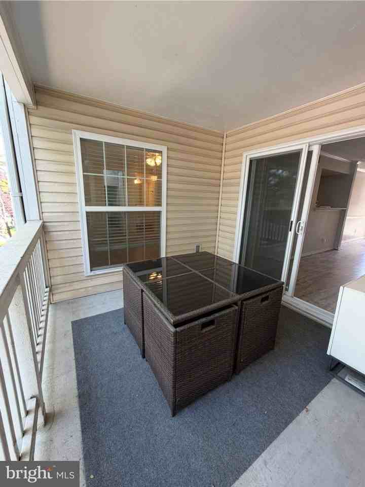 1541 Lincoln Way #204 - Photo 6 of 34