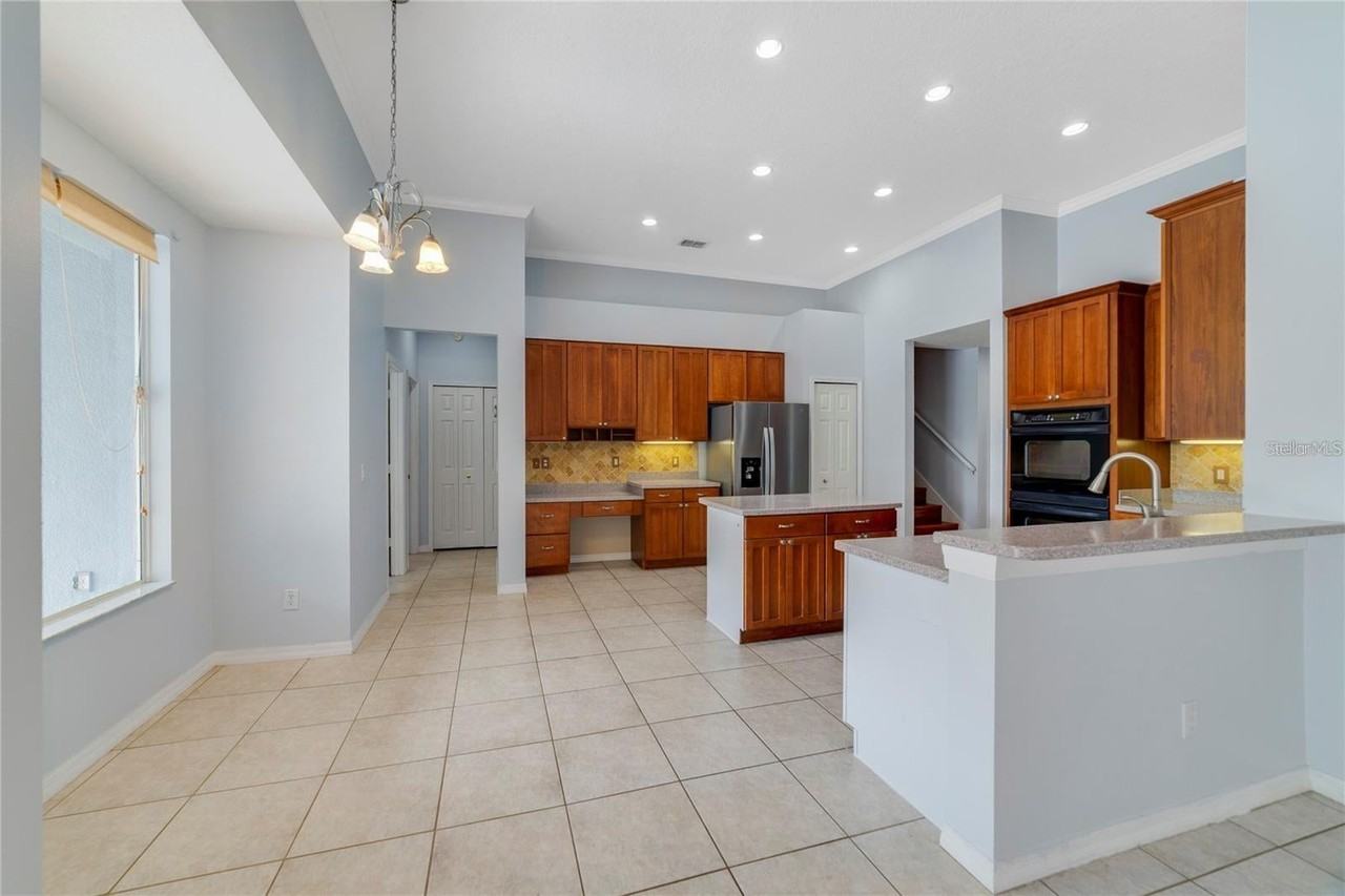 1434 Anna Catherine Dr - Photo 6 of 32