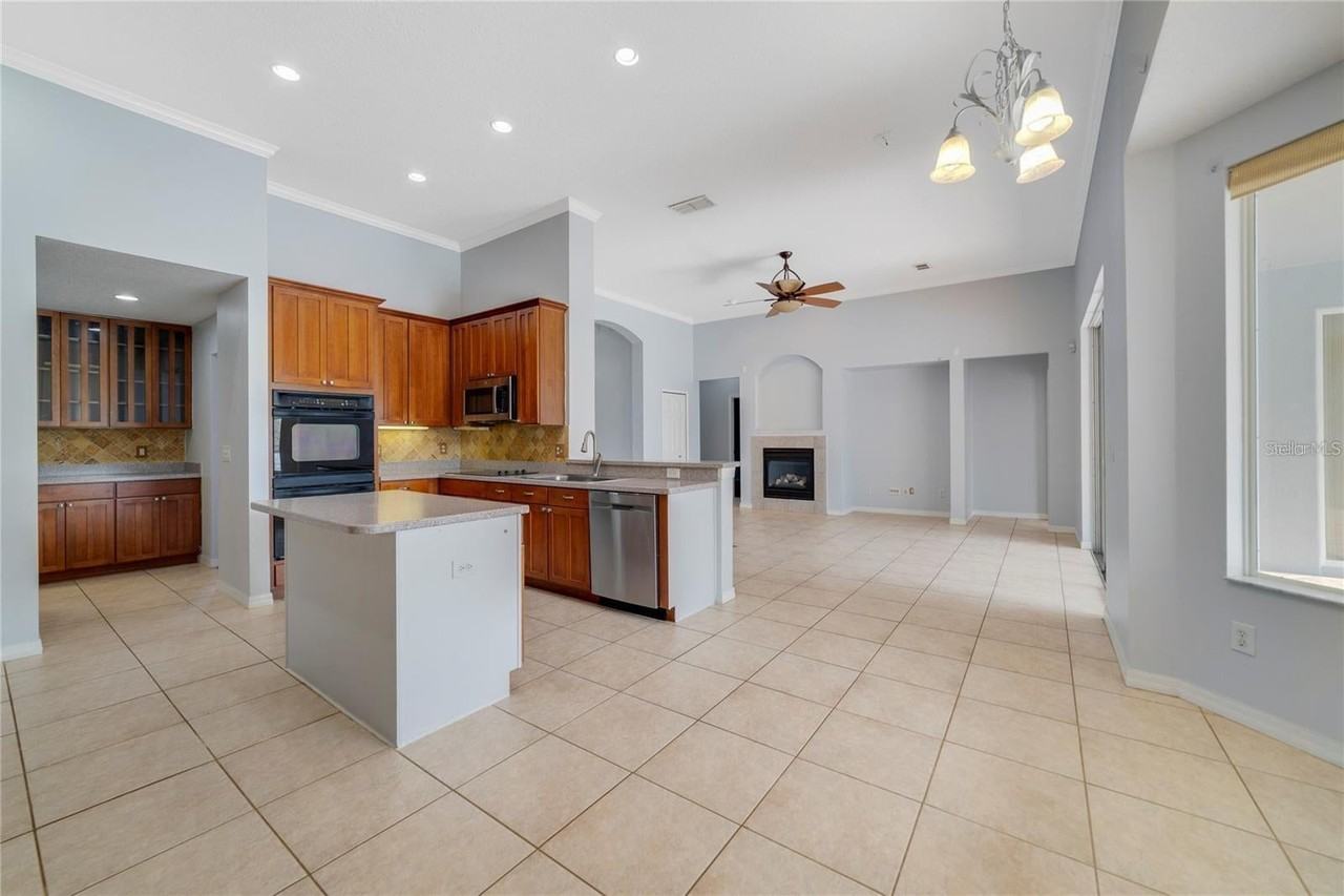 1434 Anna Catherine Dr - Photo 7 of 32