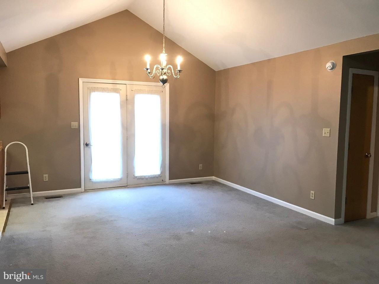 14349 Hillcrest Dr - Photo 4 of 8
