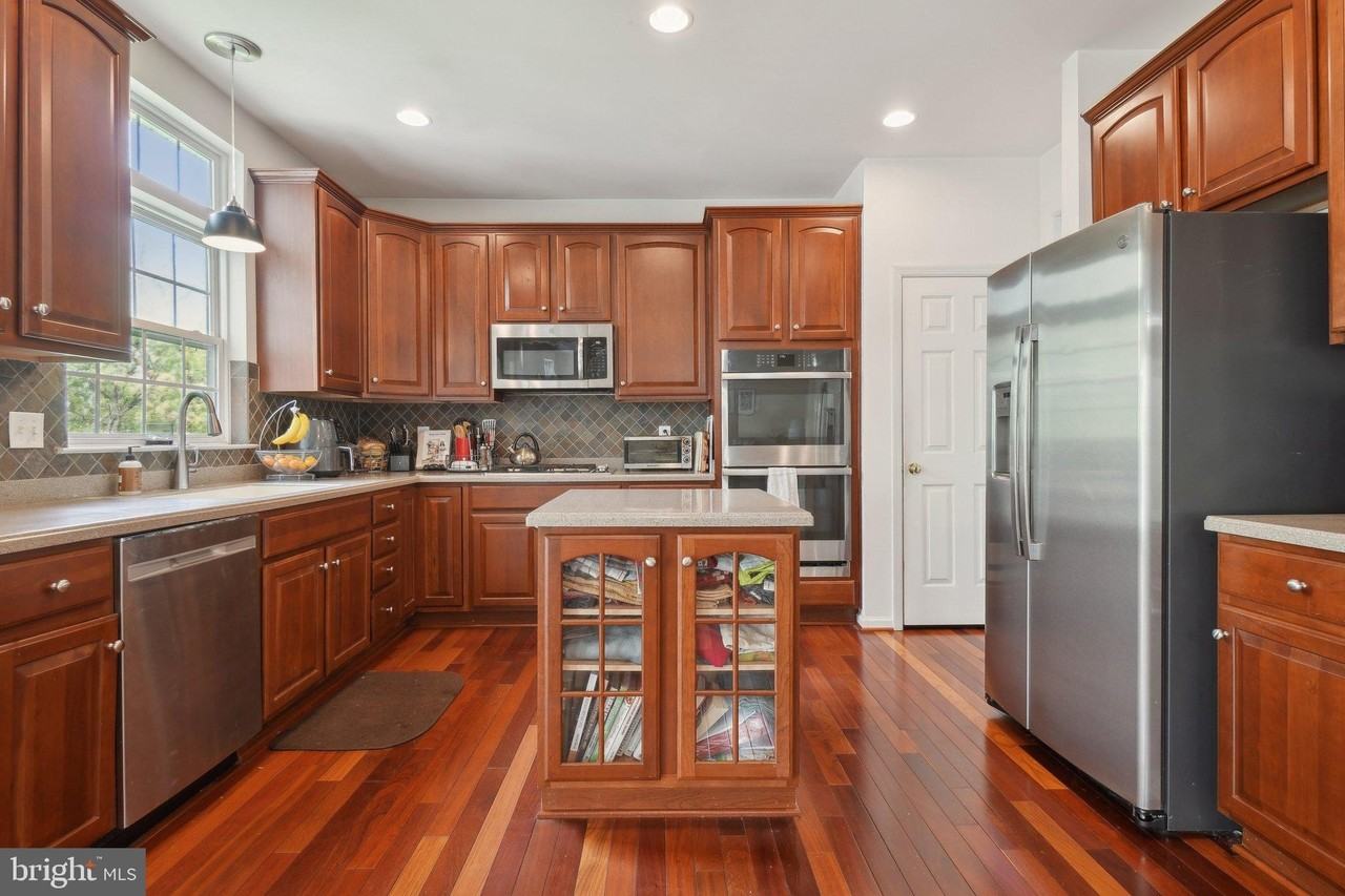 18119 Camdenhurst Dr - Photo 6 of 40