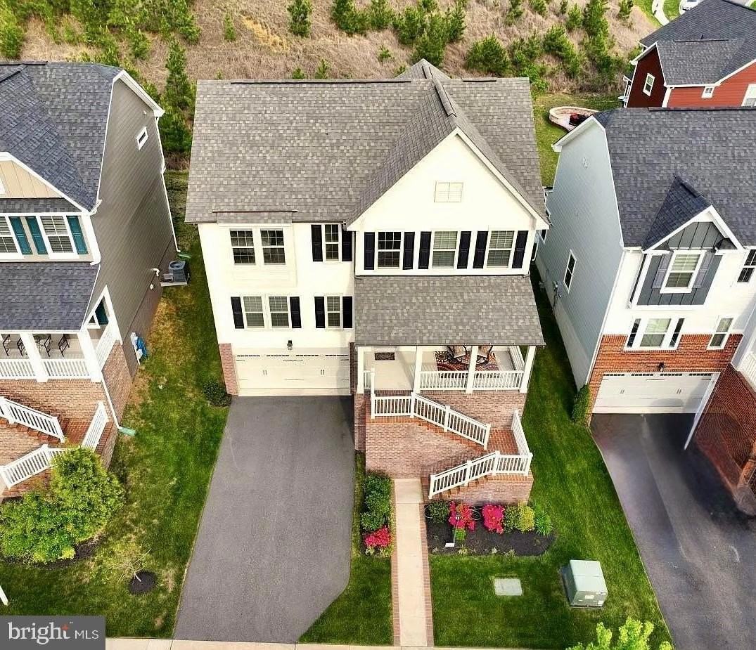17875 Sugarberry Rd - Photo 2 of 33