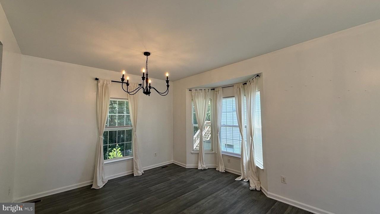 5570 Assateague Pl - Photo 6 of 18