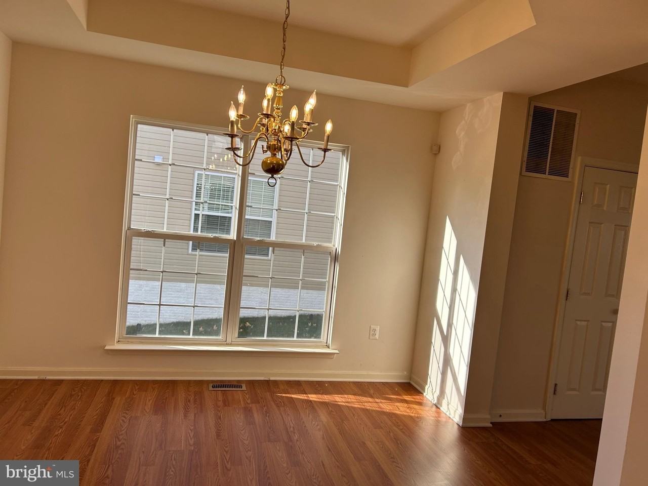 6821 Hollow Glen Ct - Photo 5 of 25