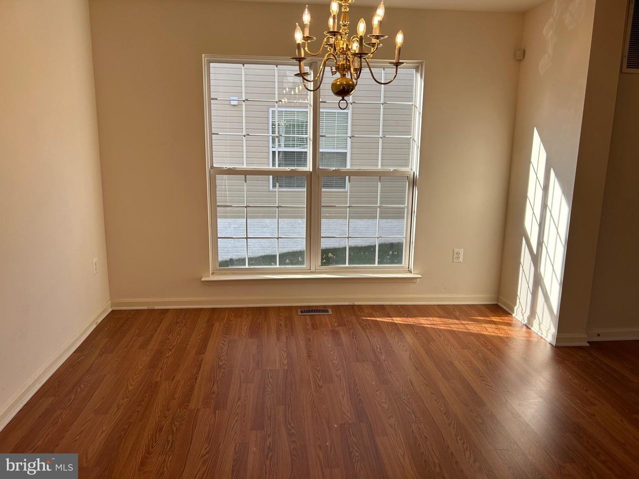 6821 Hollow Glen Ct - Photo 6 of 25
