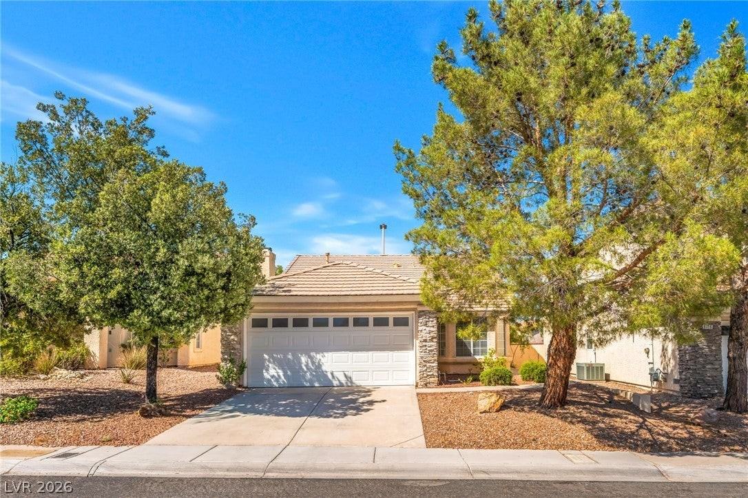 9724 Panorama Cliff Dr