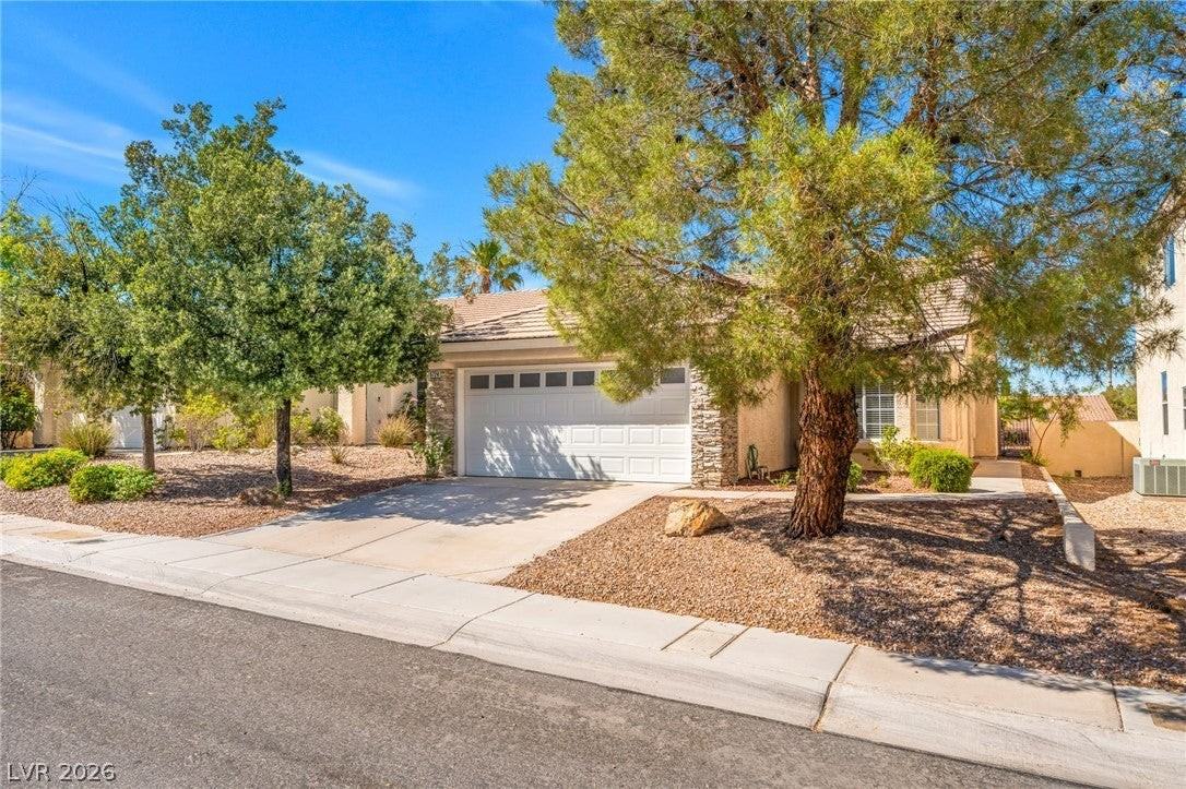9724 Panorama Cliff Dr - Photo 3 of 35