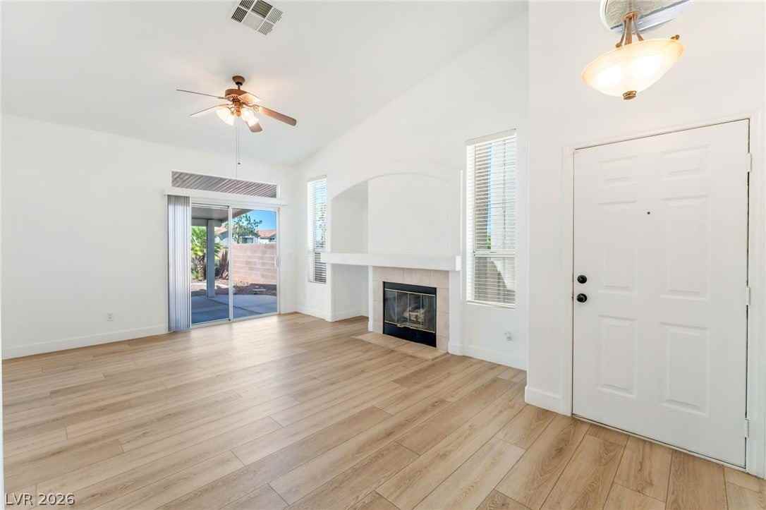 9724 Panorama Cliff Dr - Photo 6 of 35