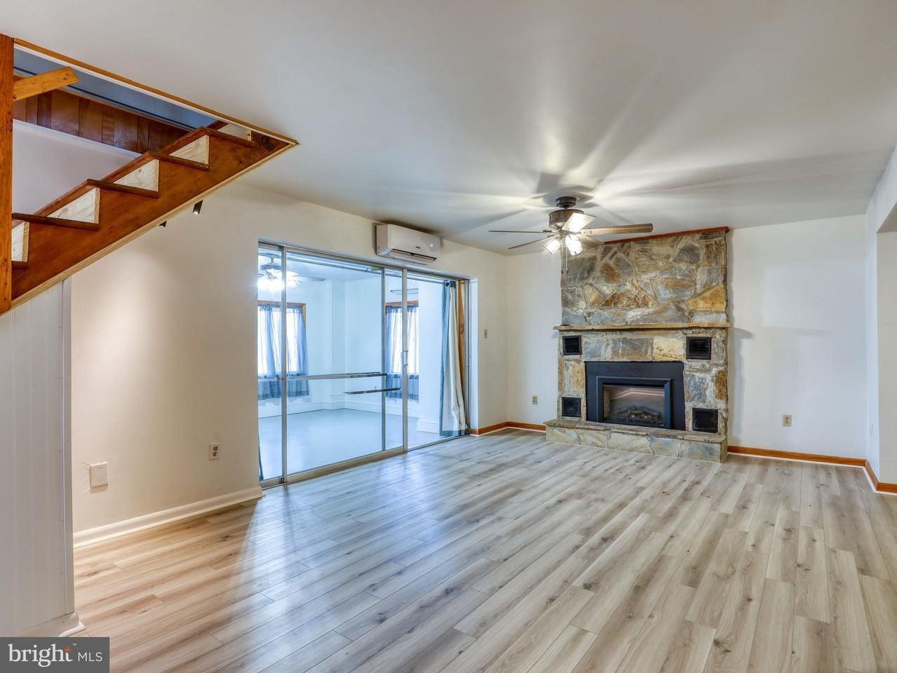214 Bridle Path Rd - Photo 3 of 41