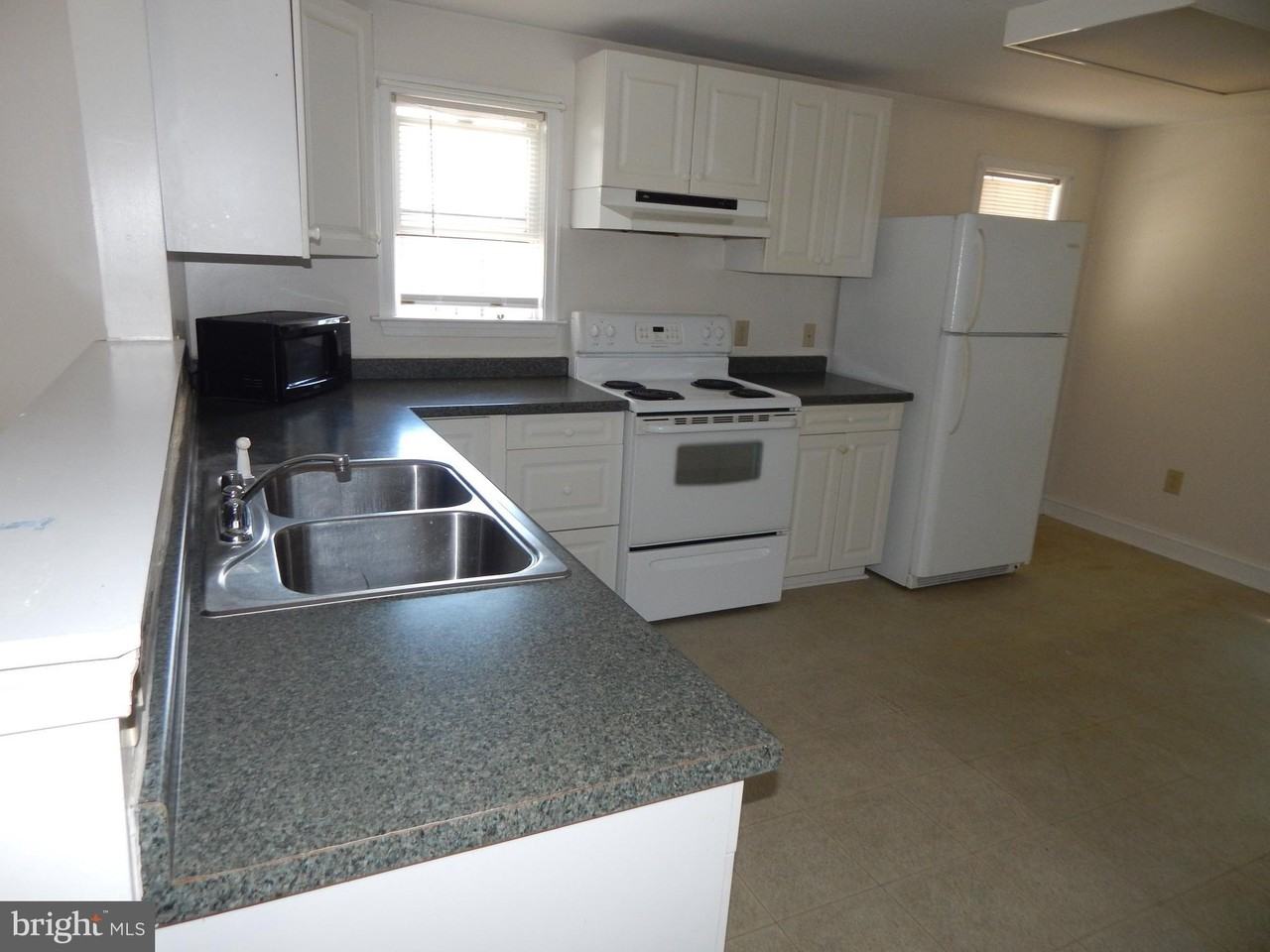 507 W John St #C - Photo 2 of 17