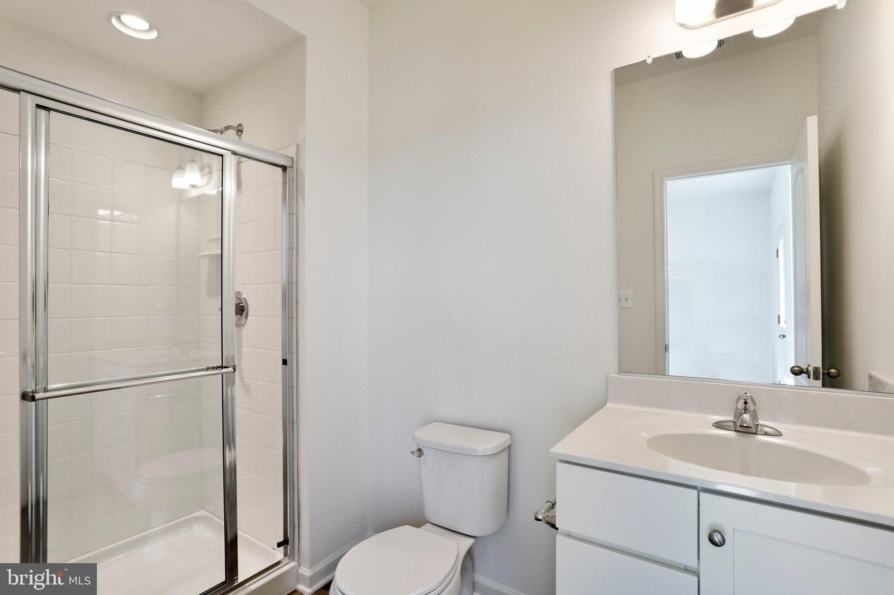 18 Clifton Mnr - Photo 5 of 43