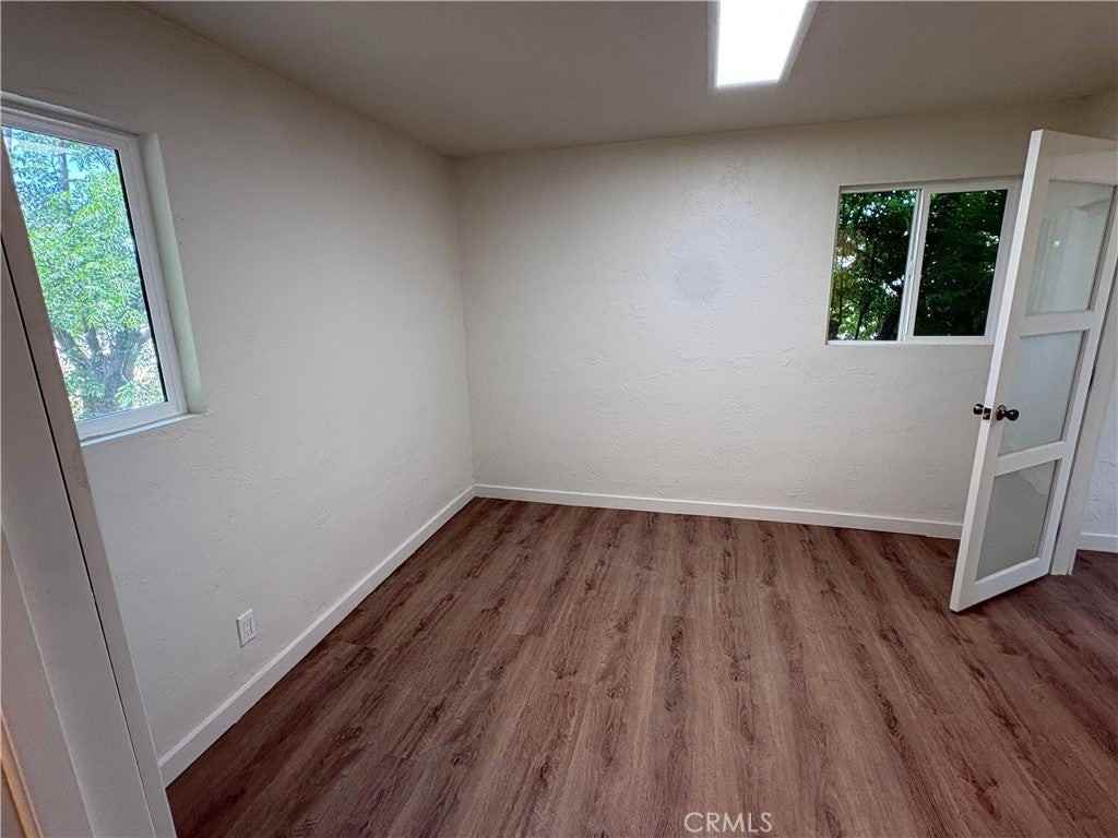 696 S Foisy St - Photo 5 of 12