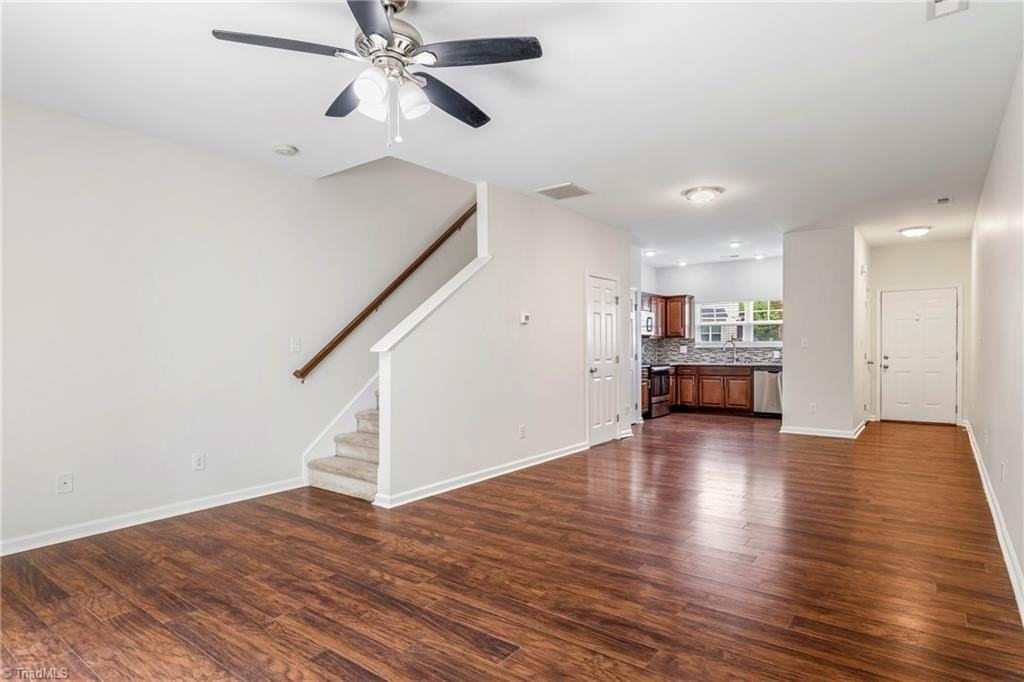 105 Sommerwall Pl - Photo 4 of 24