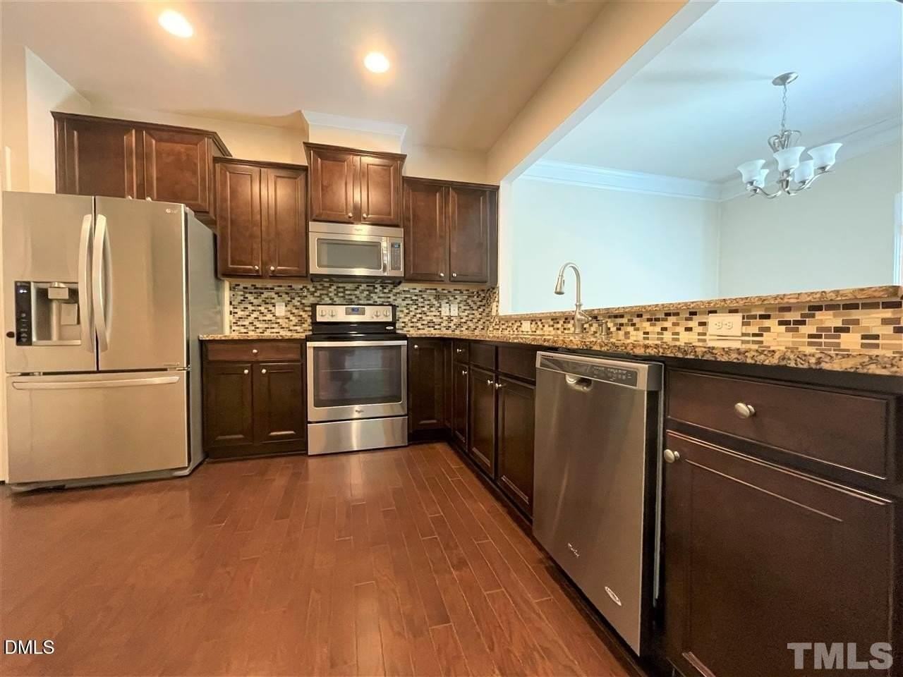 529 Brier Crossings Loop - Photo 5 of 15