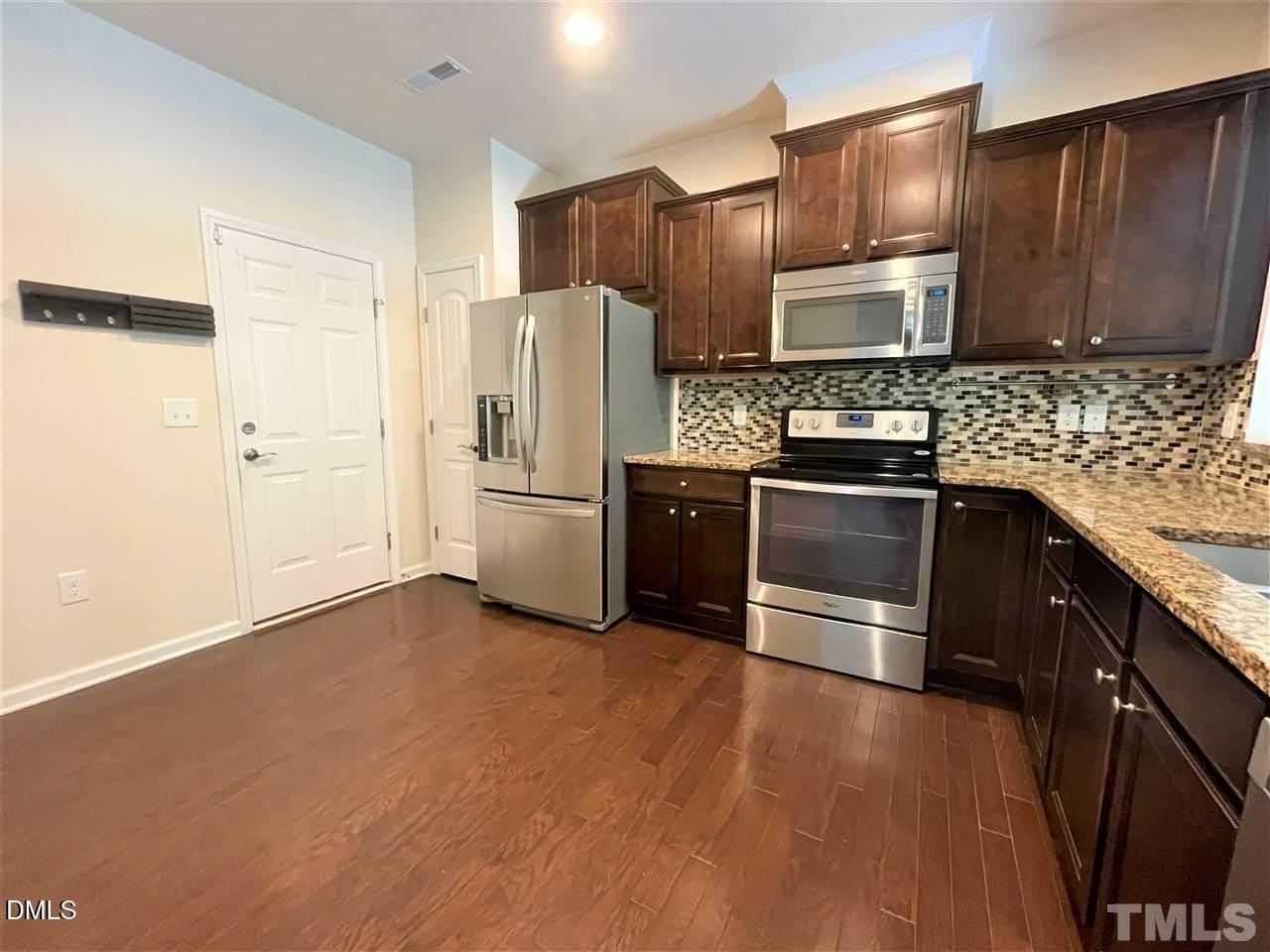 529 Brier Crossings Loop - Photo 6 of 15