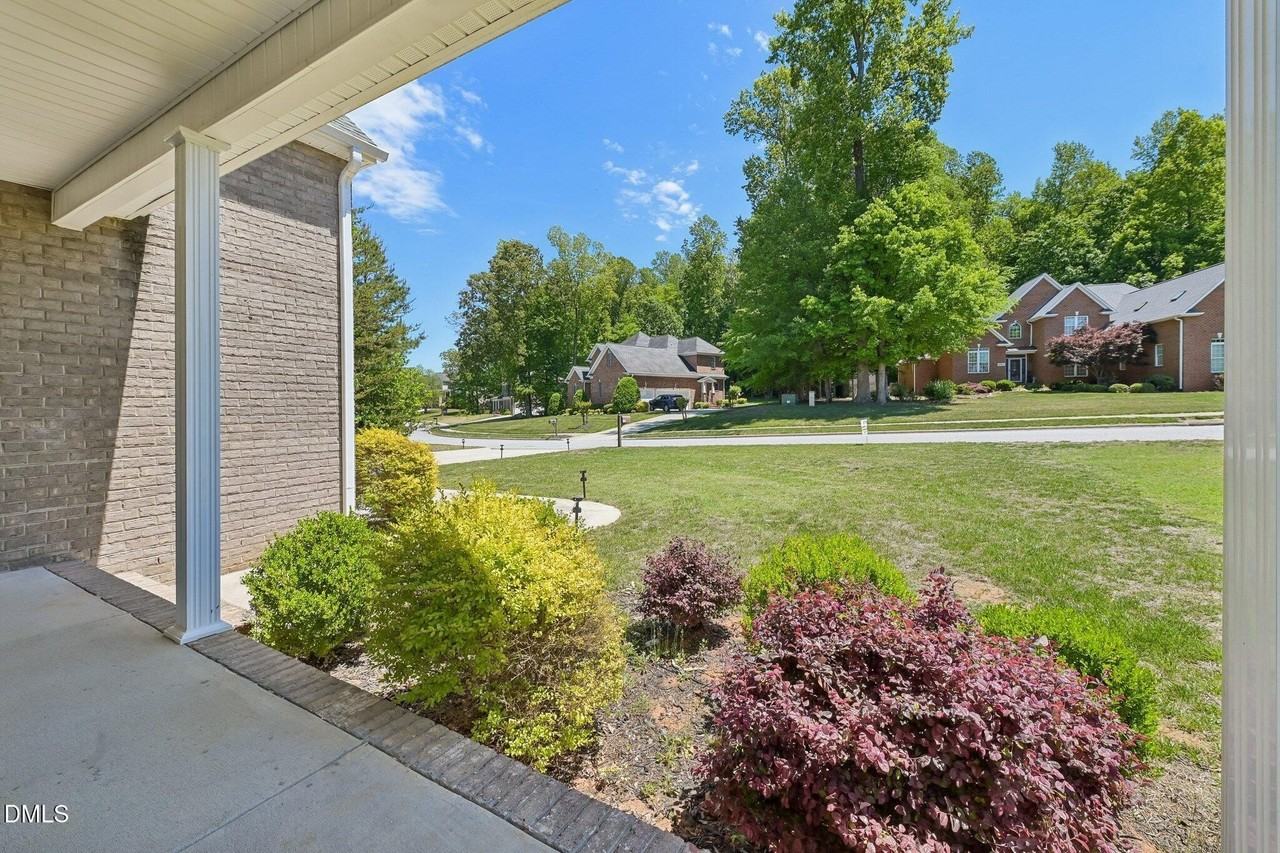 3924 Fox Grove Trl - Photo 6 of 50