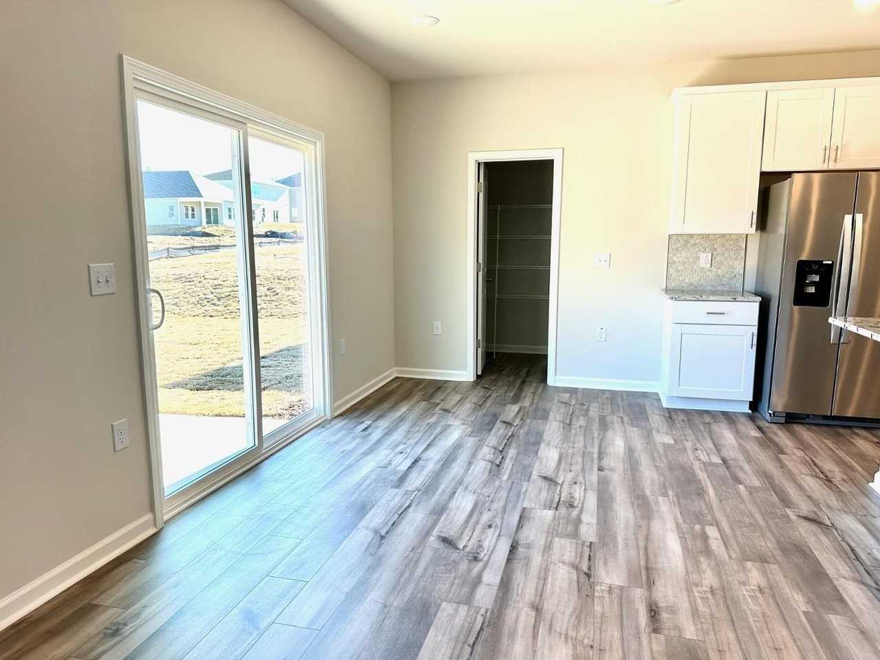 902 Crow Branch Dr - Photo 6 of 18