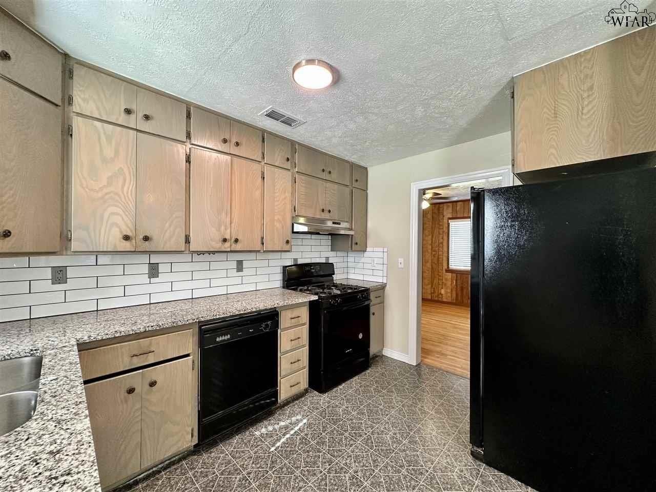 2211 Fillmore St - Photo 7 of 17