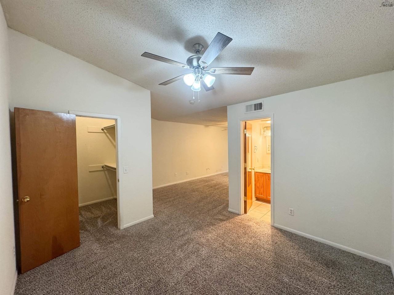 4621 Johnson Rd #7 - Photo 5 of 7