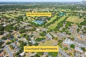 featured image of 3701 Southmoor Ln #12W