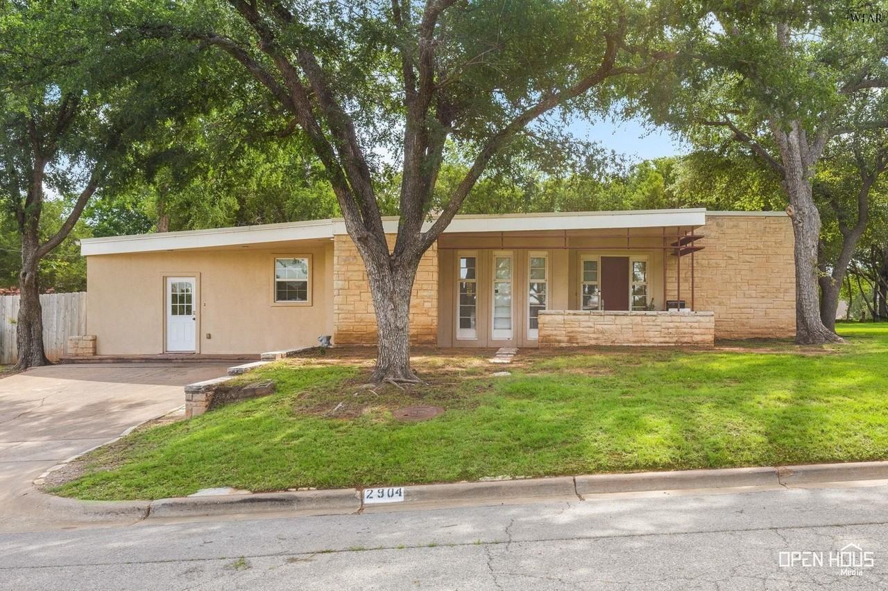 2904 Sturdevandt Pl - Photo 3 of 32