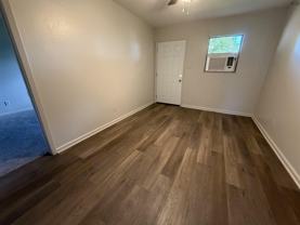 409 Park St #H - Photo 1 of 1