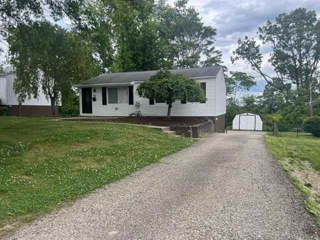 781 Illini Dr - Photo 2 of 17