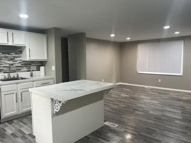 781 Illini Dr - Photo 4 of 17