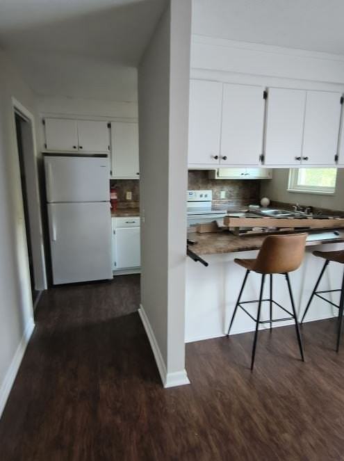 220 Charleston Ave - Photo 3 of 7