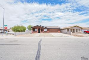 featured image of 604 E Yucca St