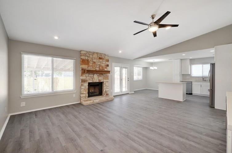 11428 Bristle Oak Trl - Photo 3 of 30