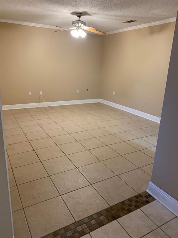205 2nd St - Photo 5 of 10