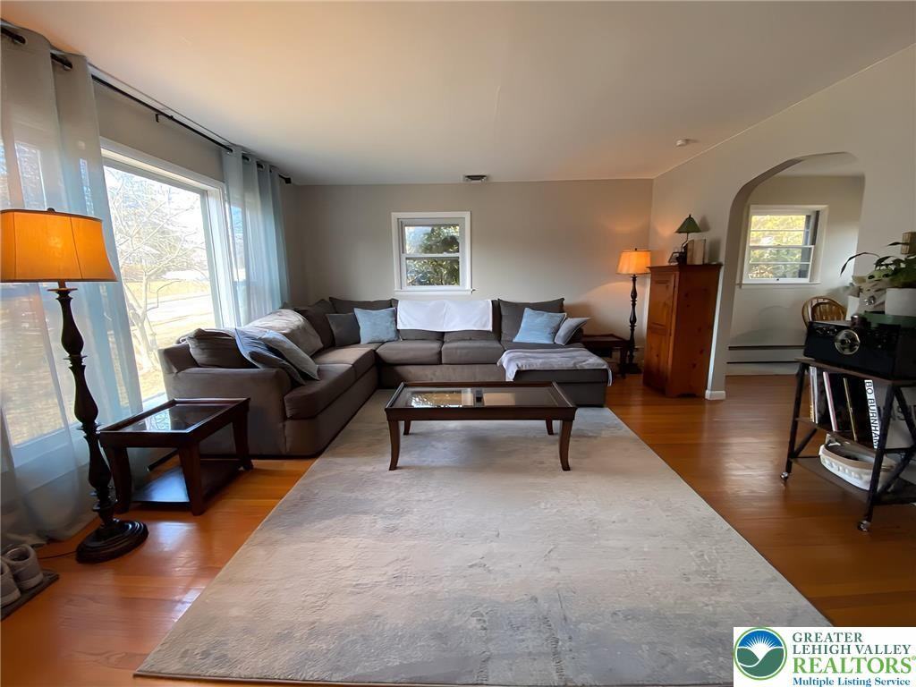 725 N Berks St - Photo 2 of 13